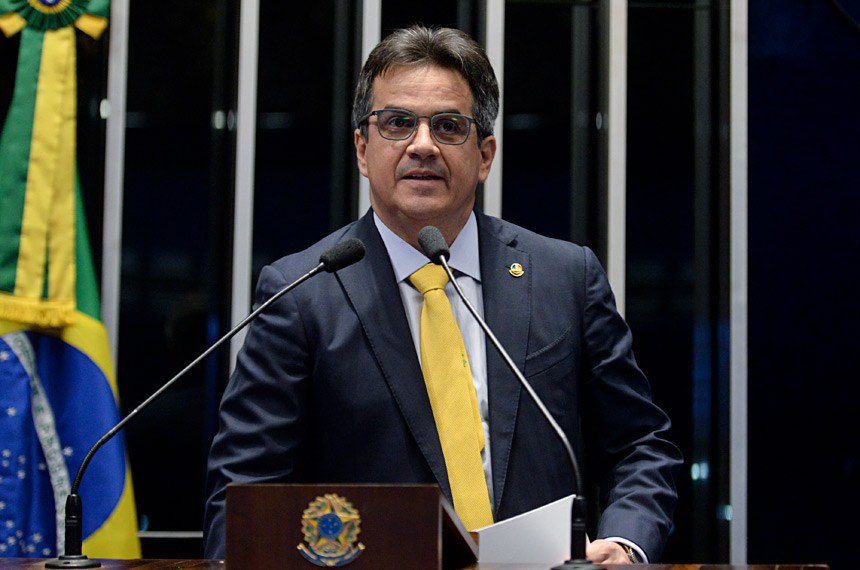 Ciro Nogueira reage a operação da PF e descarta deixar mandato