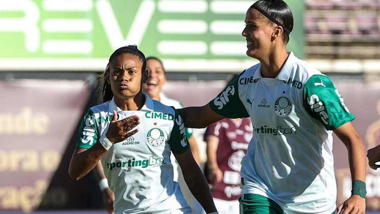 Filha de ex-jogador do Bahia se torna jogadora mais valiosa do mundo